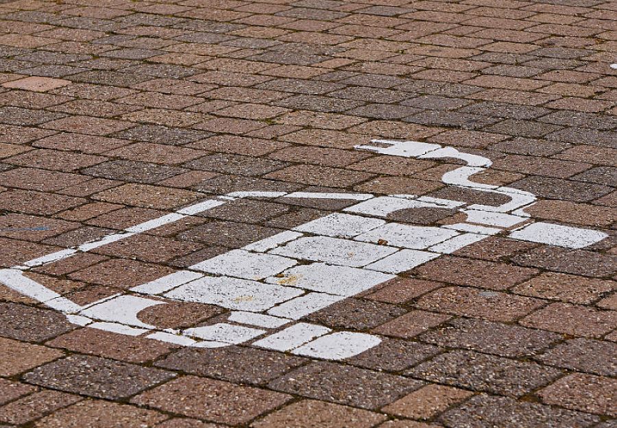 Warum Elektroautobauer zu Versicherungsanbietern werden